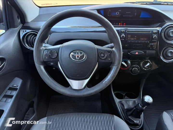ETIOS 1.5 X PLUS SEDAN 16V FLEX 4P MANUAL