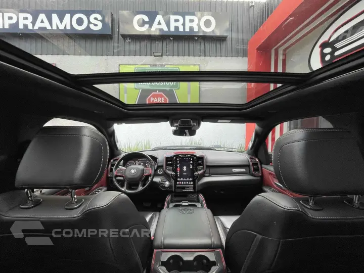 1500 5.7 V8 GASOLINA REBEL CD 4X4 AUTOMÁTICO