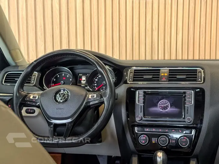 JETTA 2.0 TSI HIGHLINE 211CV GASOLINA 4P TIPTRONIC