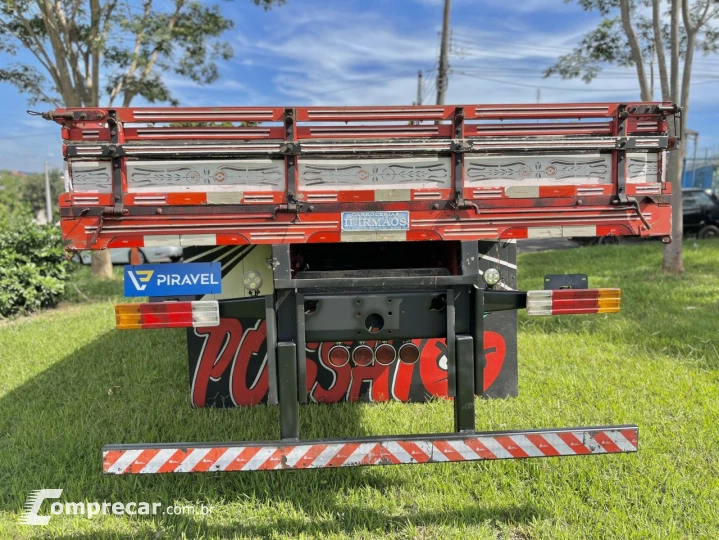Atego 2425 3-Eixos 2p (diesel)
