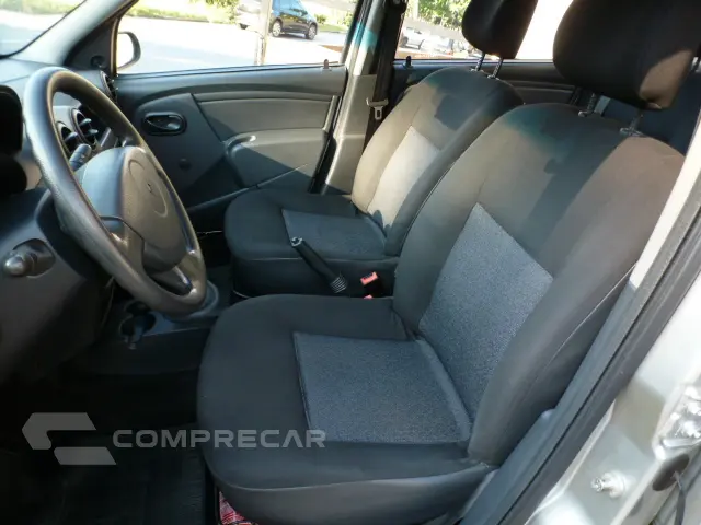 LOGAN 1.0 Authentique 16V