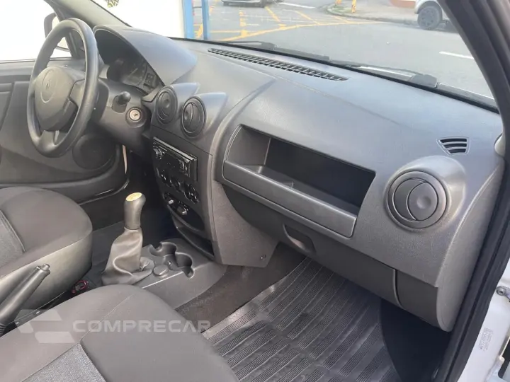 LOGAN 1.0 12V SCE Expression