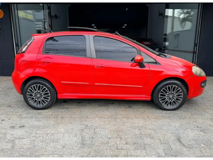 PUNTO 1.8 SPORTING 16V FLEX 4P AUTOMATIZADO
