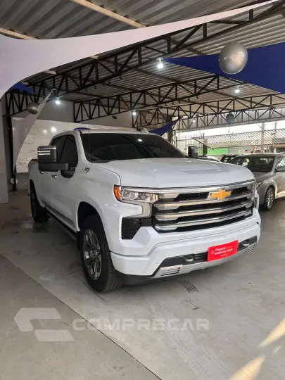 SILVERADO 5.3 V8 1500 High Country 4X4