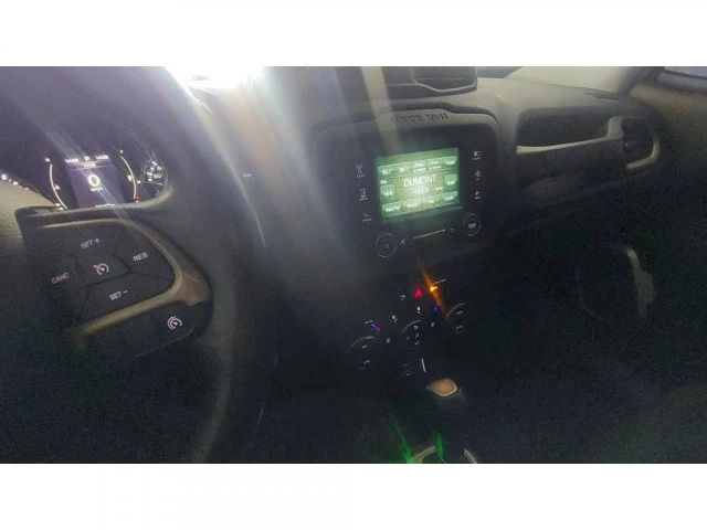 RENEGADE - 1.8 16V LONGITUDE 4P AUTOMÁTICO