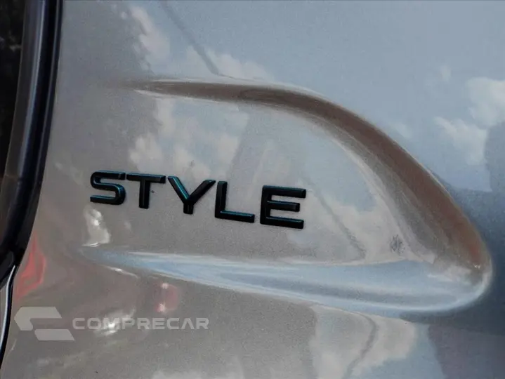 208 1.0 FIREFLY FLEX STYLE MANUAL