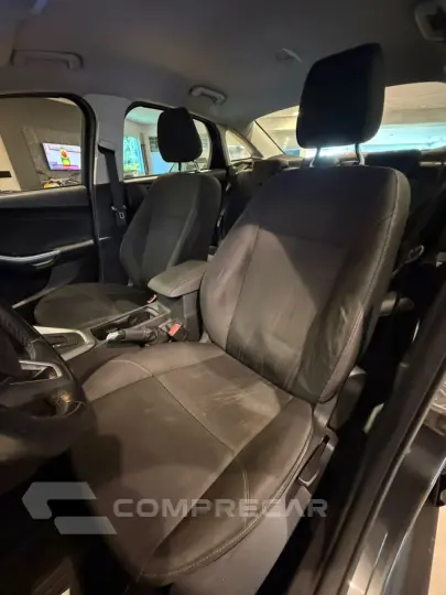 Focus Sedan 2.0 16V 4P SE POWERSHIFT FLEX
