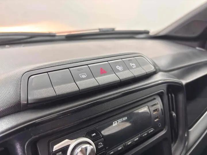 STRADA 1.3 FIREFLY FLEX FREEDOM CD MANUAL