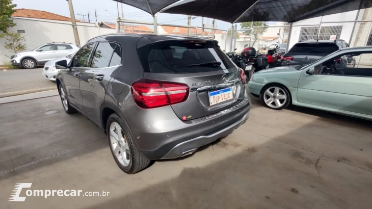 GLA 200 1.6 CGI Advance 7g-dct