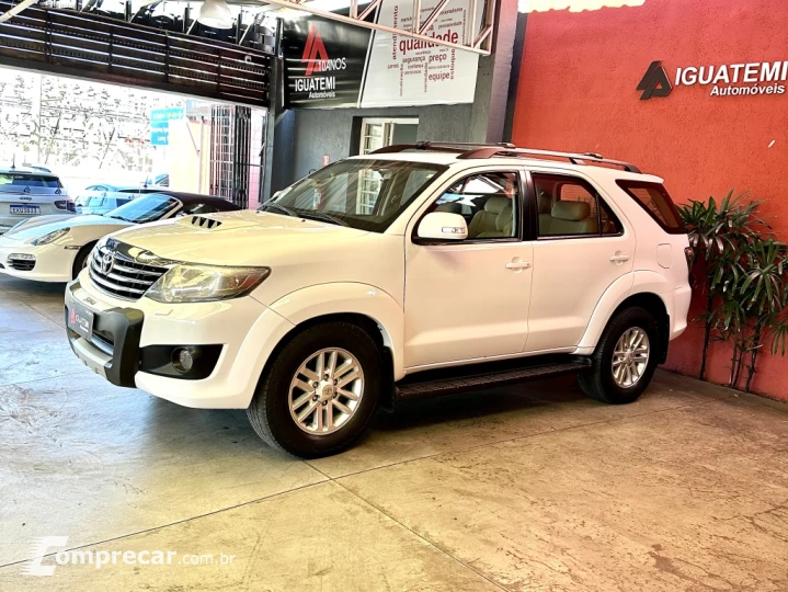 HILUX SW4 3.0 SRV 4X4 16V TURBO INTERCOOLER DIESEL 4P AUTOMÁ