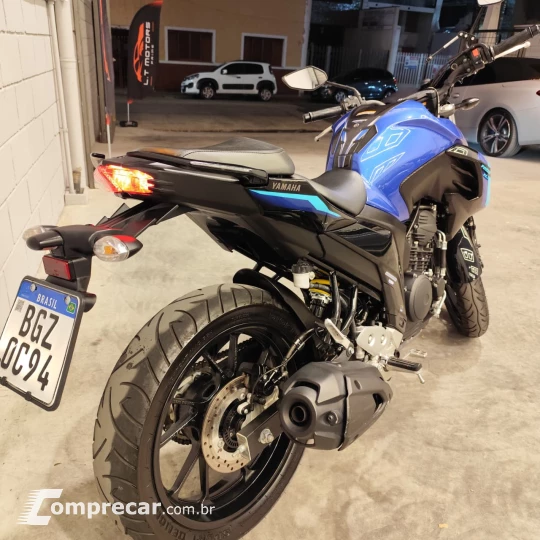 FAZER FZ250