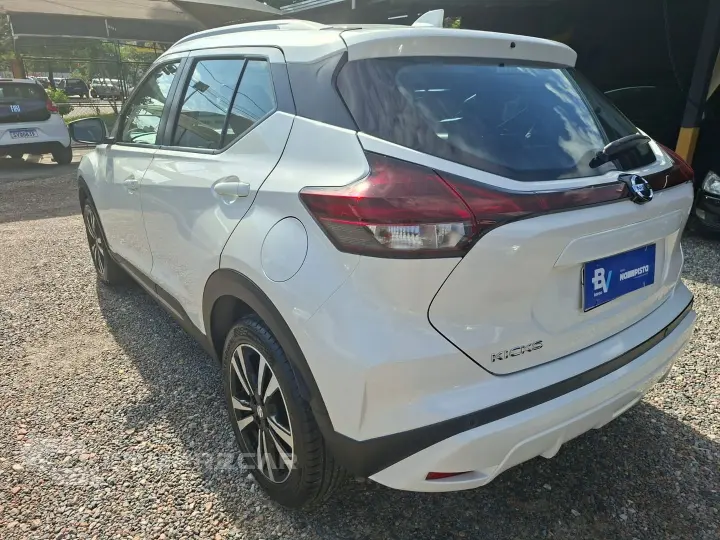 Kicks 1.6 16V Flexstart Advance Xtronic