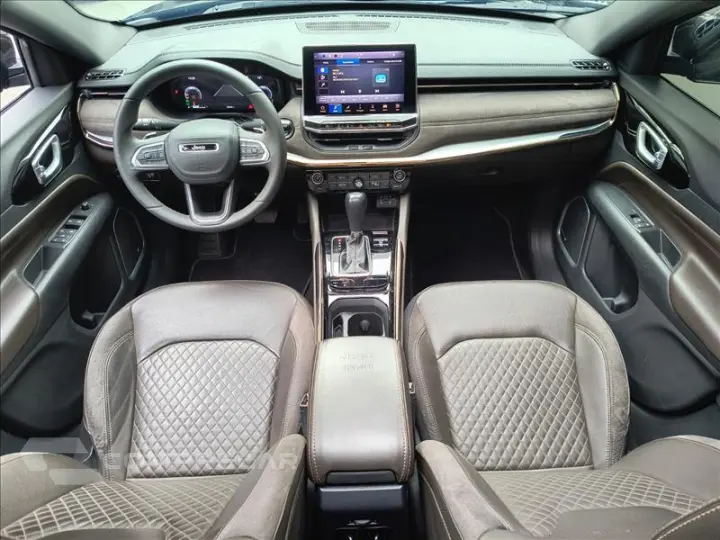 COMMANDER 1.3 T270 Turbo Overland