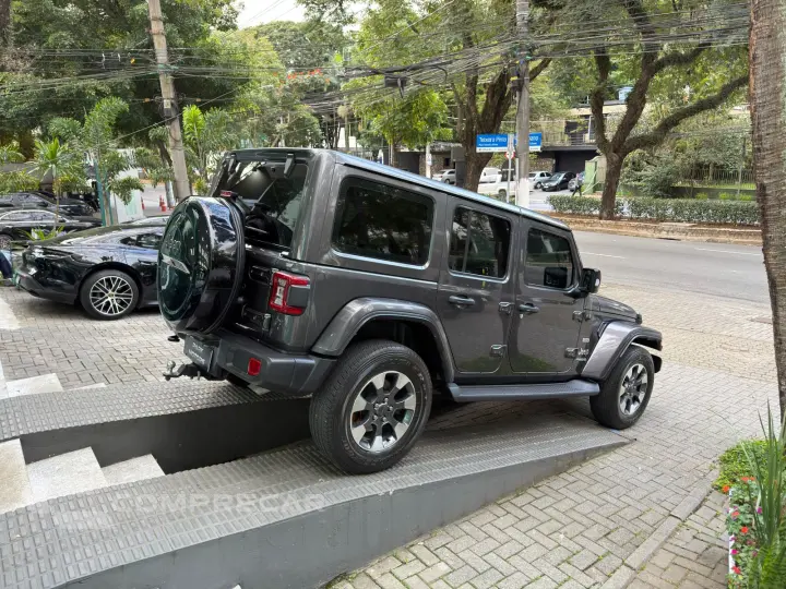 WRANGLER 2.0 Turbo Sahara 4X4 AT8