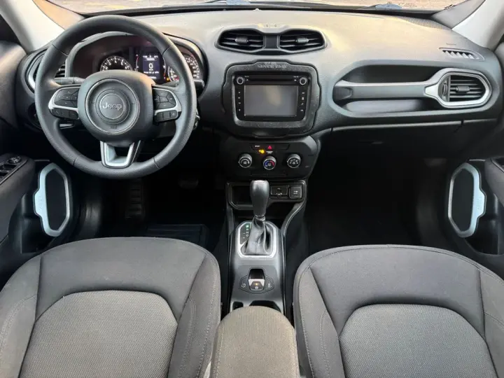 Renegade Sport 1.8 4x2 Flex 16V Aut.