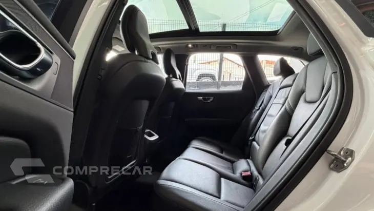 XC 60 T-5 MOMENTUM 2.0 254cv AWD 5p