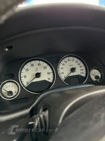 ASTRA 2.0 MPFI Advantage Sedan 8V