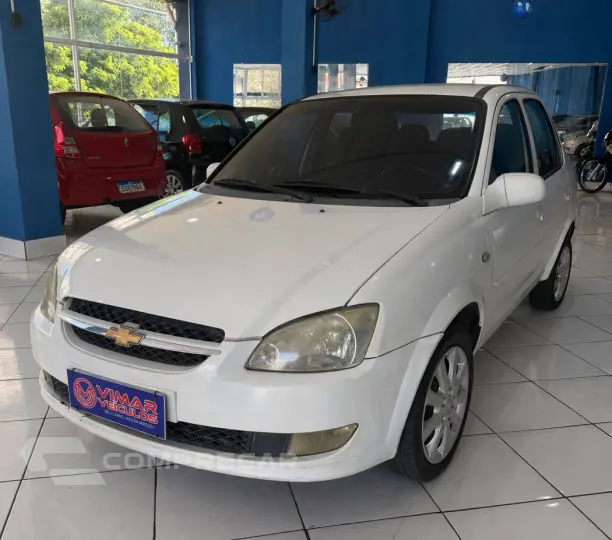 CLASSIC 1.0 MPFI Sedan 8V