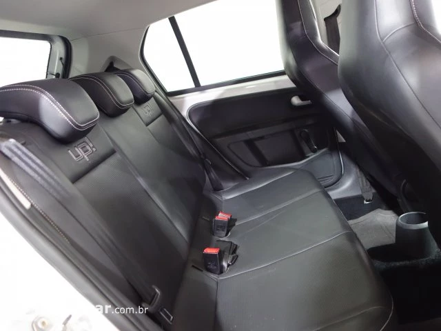 UP - 1.0 TSI HIGH UP 12V 4P MANUAL