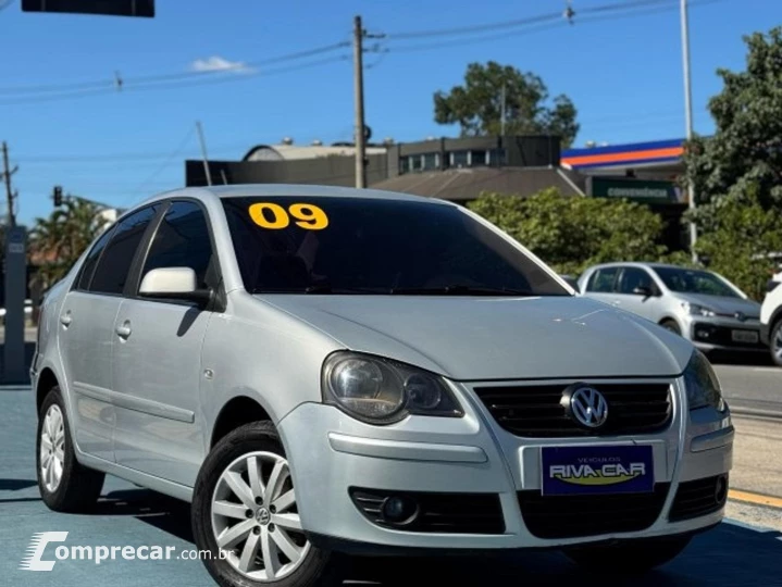 POLO SEDAN 1.6 MI COMFORTLINE 8V FLEX 4P MANUAL