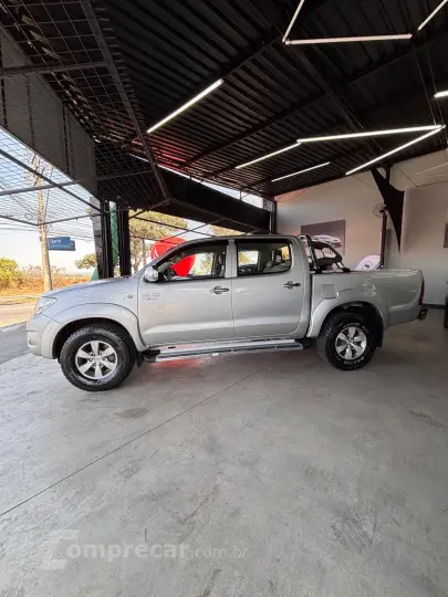 Hilux CD SR 4x2 2.7 16V/2.7 Flex Mec