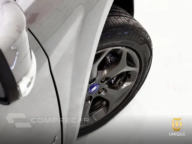 FOCUS HATCH - 2.0 TITANIUM HATCH 16V 4P AUTOMÁTICO
