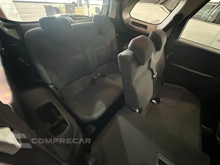 SPIN 1.8 LT 8V FLEX 4P AUTOMÁTICO