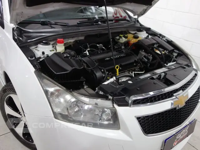 CRUZE HATCH - 1.8 LT SPORT6 16V 4P MANUAL