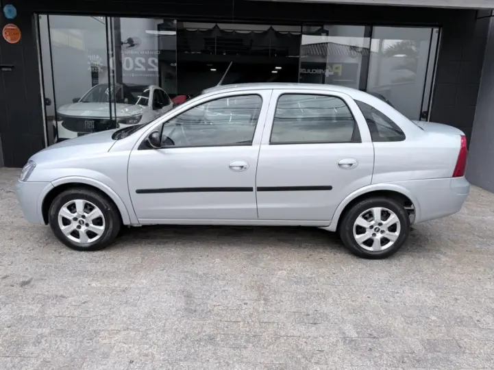 CORSA 1.0 MPFI Maxx Sedan 8V