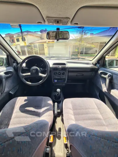 CORSA 1.6 MPFI GLS Sedan 8V