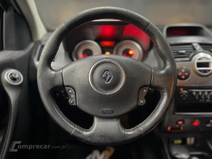 MEGANE 1.6 DYNAMIQUE GRAND TOUR 16V FLEX 4P MANUAL