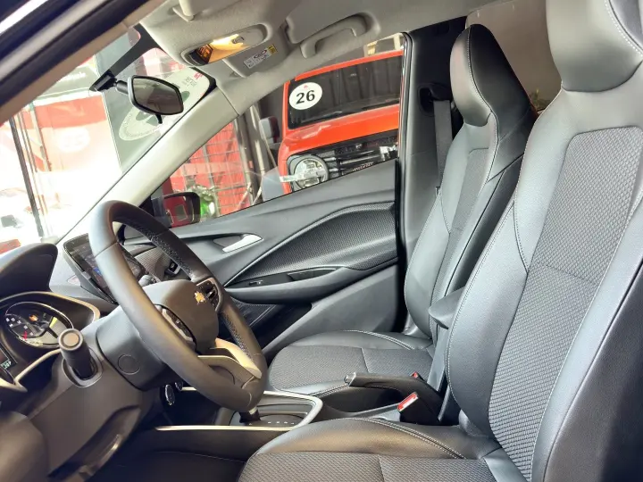 ONIX 1.0 TURBO FLEX PLUS LTZ AUTOMÁTICO