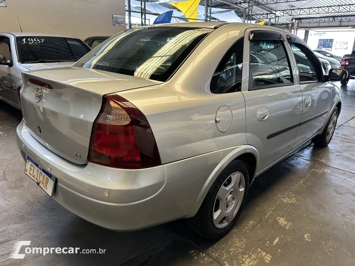 CORSA 1.4 MPFI Maxx Sedan 8V
