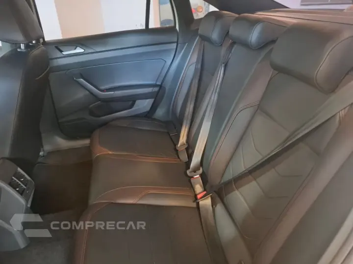 Virtus 1.0 4P 200 TSI FLEX HIGHLINE AUTOMÁTICO