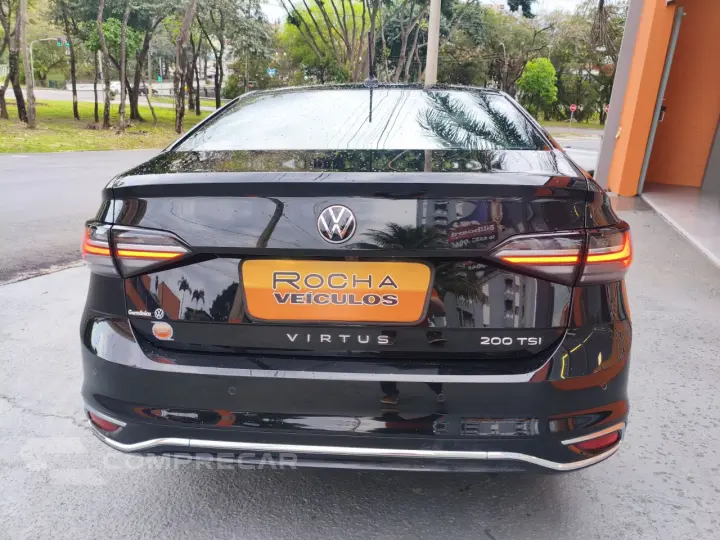 Virtus 1.0 4P 200 TSI FLEX HIGHLINE AUTOMÁTICO