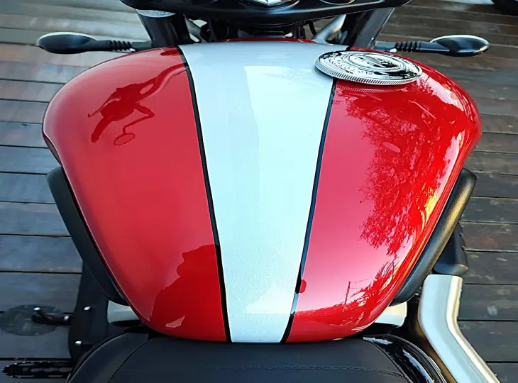 TRIUMPH STREET SCRAMBLER