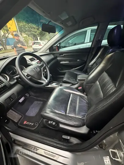 CITY 1.5 DX Sedan 16V