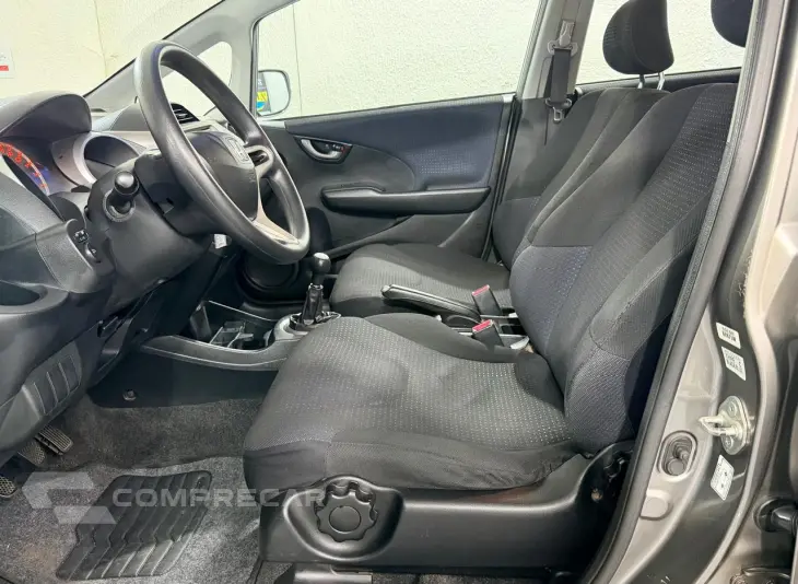 FIT 1.4 LX 16V