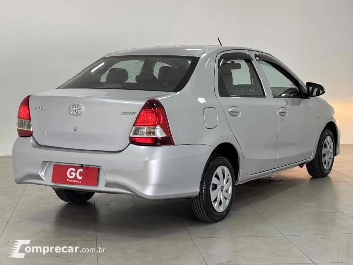 ETIOS 1.5 X PLUS SEDAN 16V FLEX 4P AUTOMÁTICO