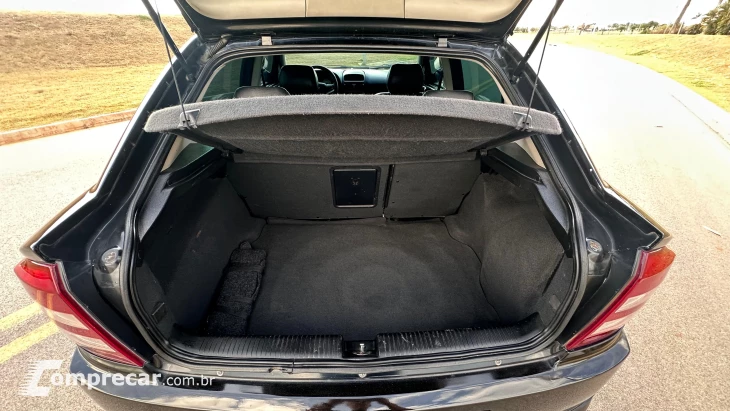 ASTRA 2.0 MPFI Elegance 8V