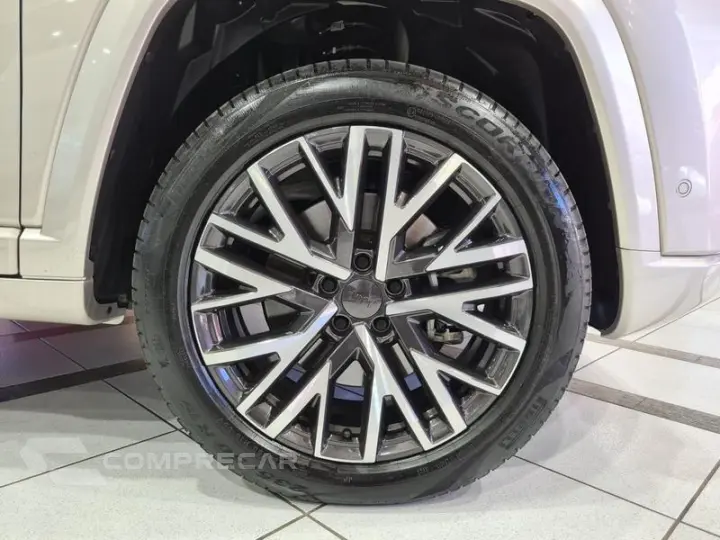 Commander Overl. 2.2 TD 4x4 Diesel Aut.