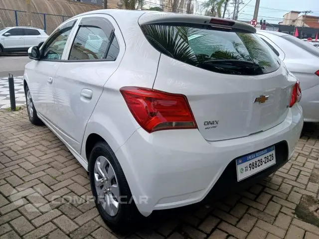 ONIX - 1.0 MPFI LT 8V 4P MANUAL