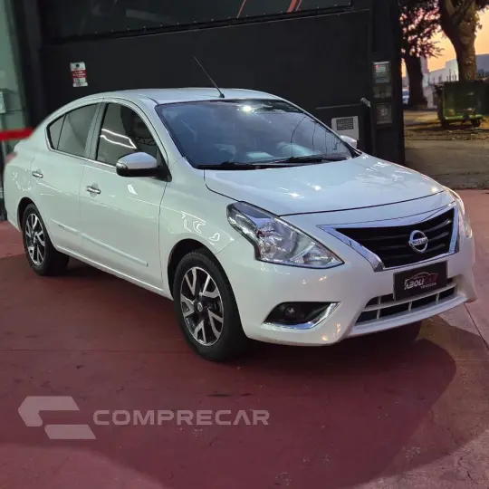 VERSA UNIQUE 1.6 16V FlexStart 4p Aut.
