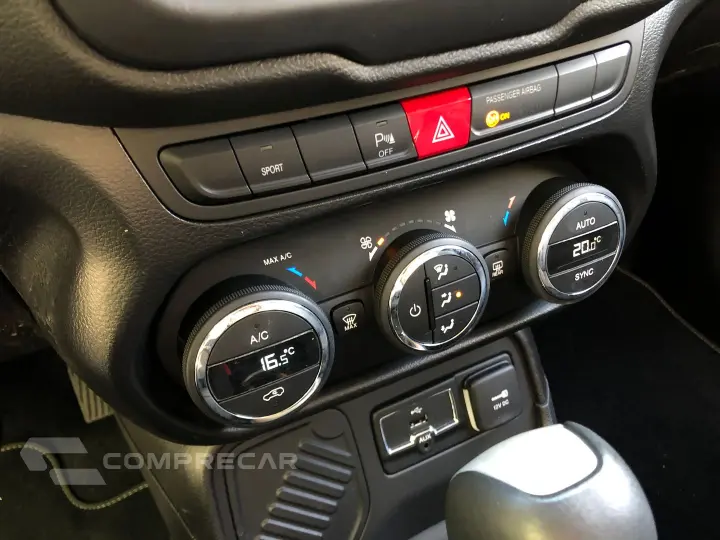Renegade 1.8 16V Flex Limited 4P Automático