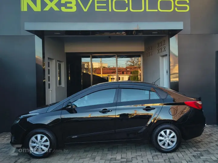 HB20S 1.6 COMFORT PLUS 16V FLEX 4P MANUAL