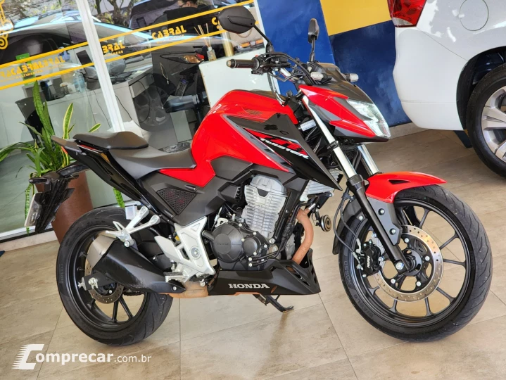 CB CB 300F Twister Flex