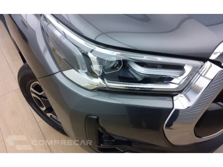 HILUX 2.8 D-4D TURBO DIESEL CD SRX 4X4 AUTOMÁTICO