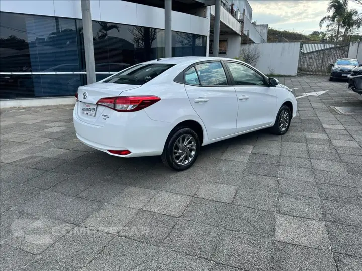 YARIS 1.5 16V FLEX SEDAN XS MULTIDRIVE