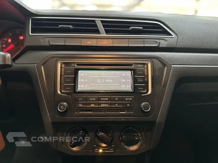 VOYAGE 1.0 12V MPI TOTALFLEX 4P MANUAL