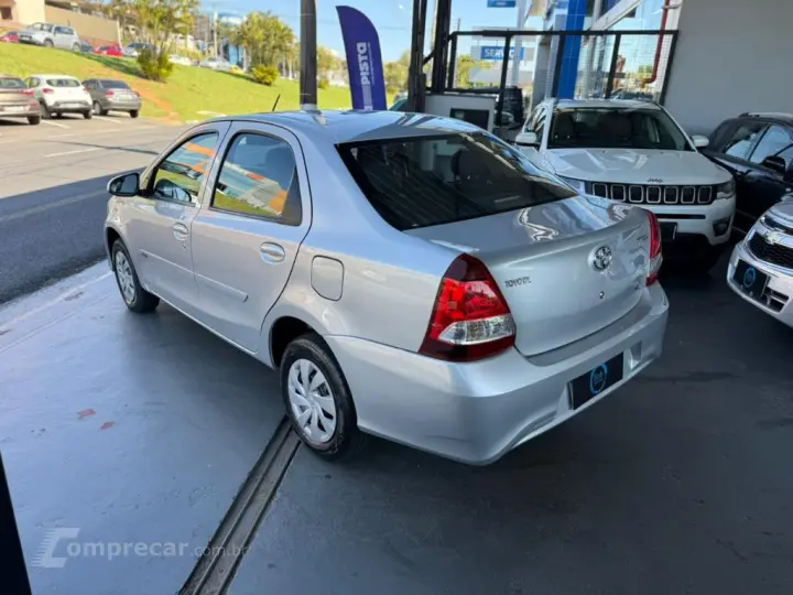 ETIOS X Sedan 1.5 Flex 16V 4p Mec.